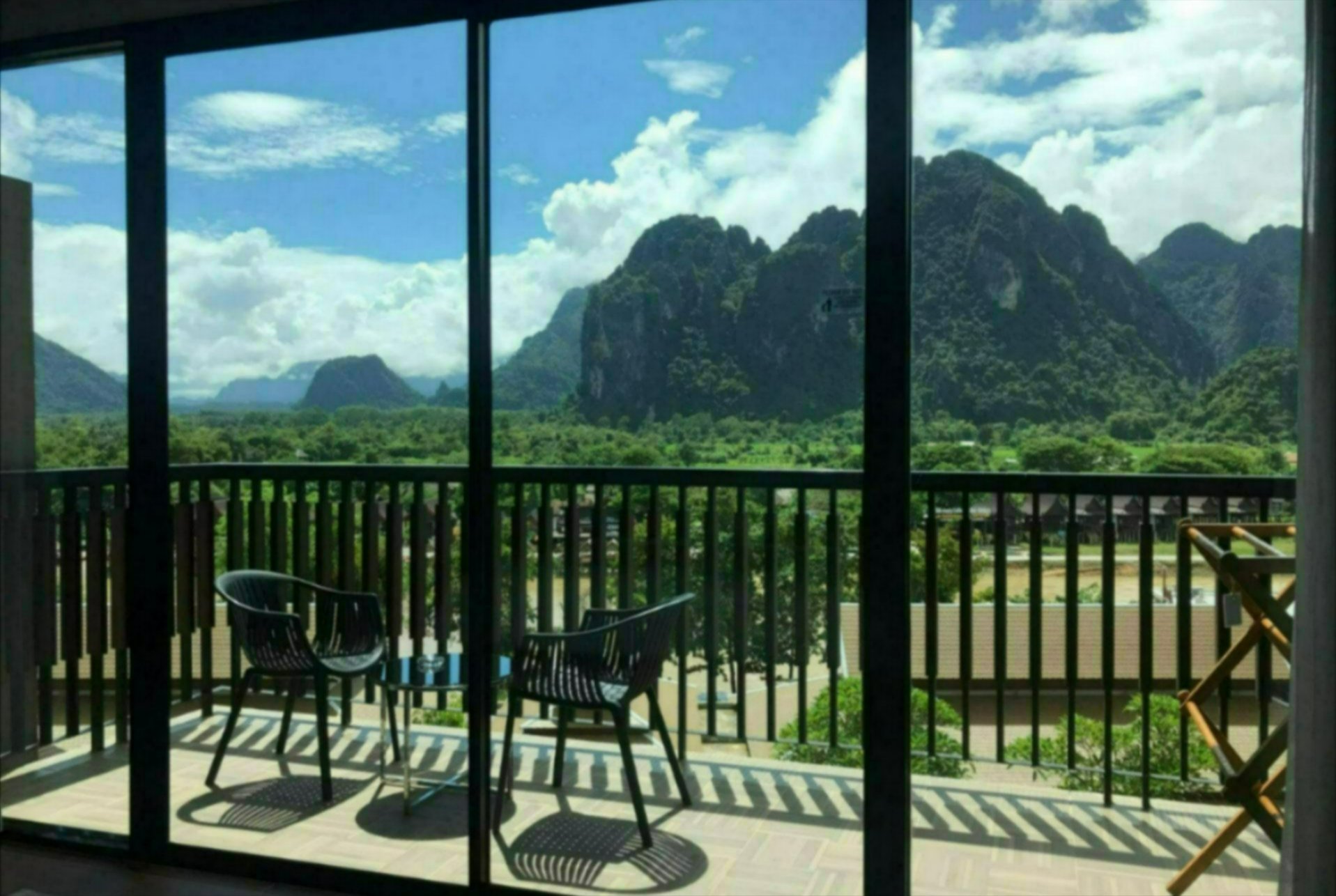 อมารี วังเวียง